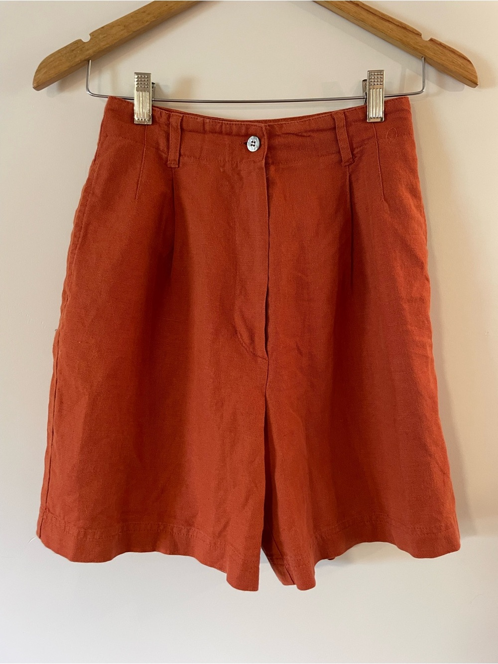 High-Waist Linen/Cotton Blend Shorts